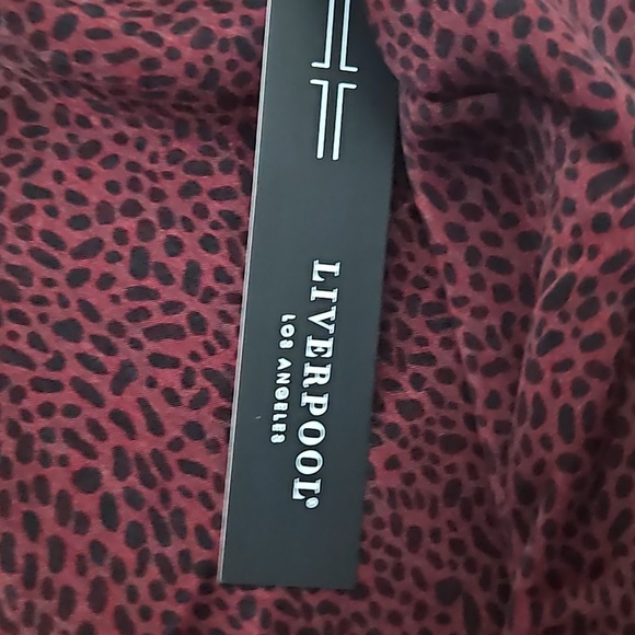 NWT LIVERPOOL WOMEN'S BUTTON UP WOVEN BLOUSE WITH MINI LEOPARD PRINT - Picture 5 of 7